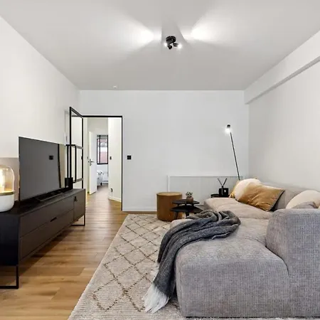 Fantastic And Centrally Located Apartament Ostenda