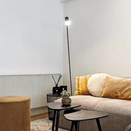 Fantastic And Centrally Located Apartament